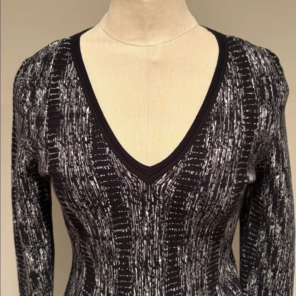 White House Black Market Peplum Long Sleeve Sweater Size S - Picture 2 of 12